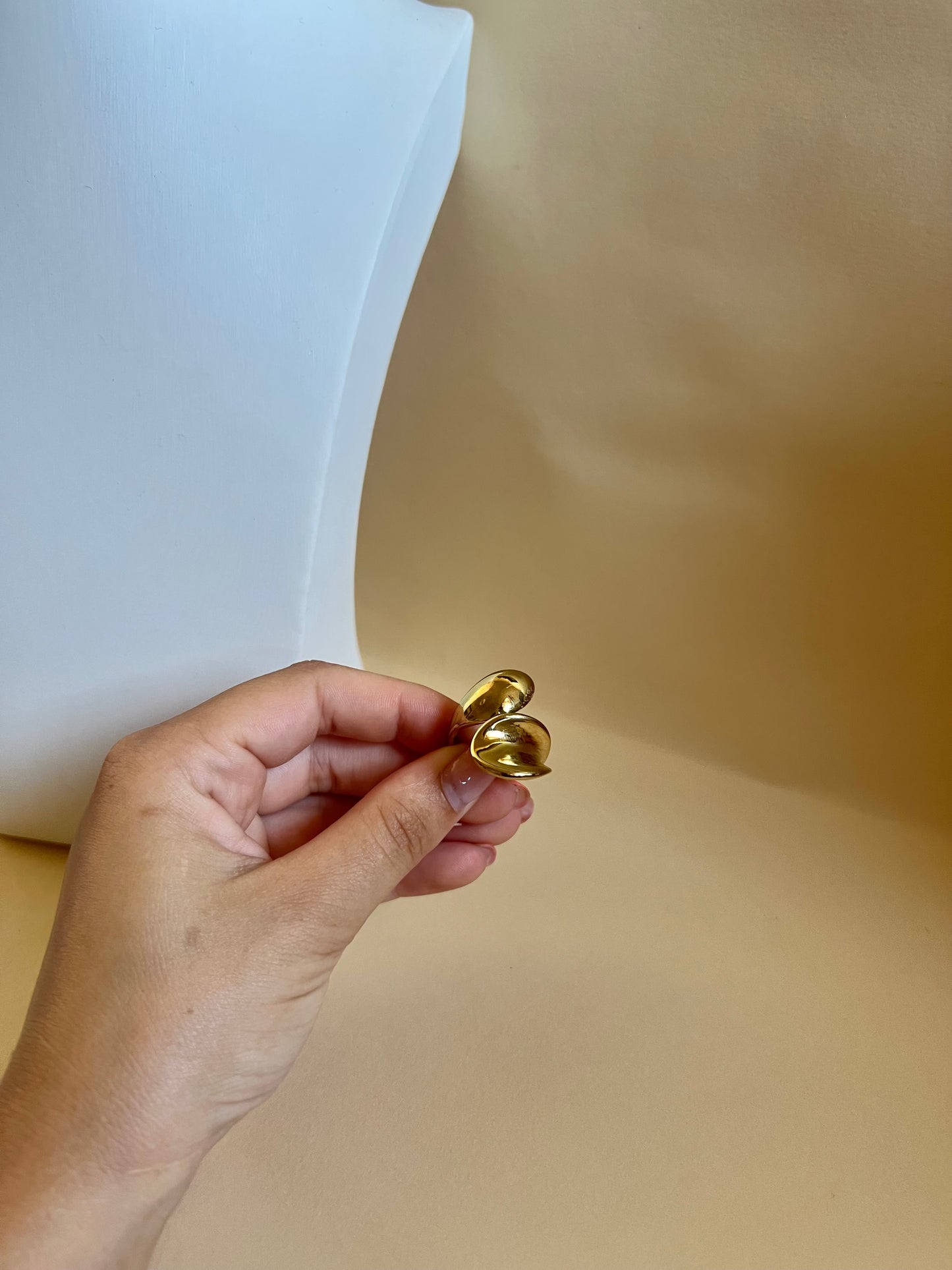 Anello “Abbraccio d’Oro”