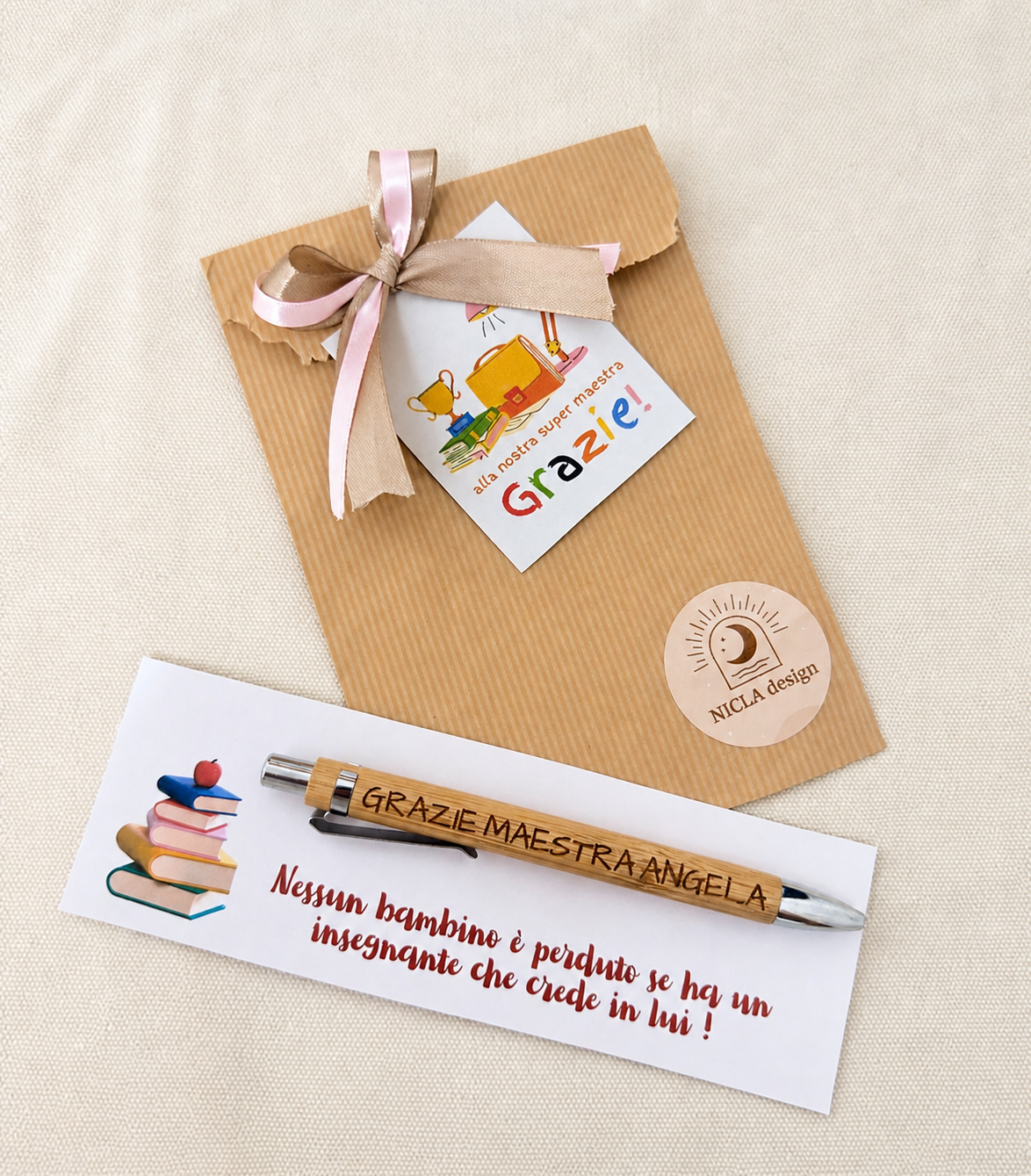 Penna con segnalibro “Grazie Maestra”