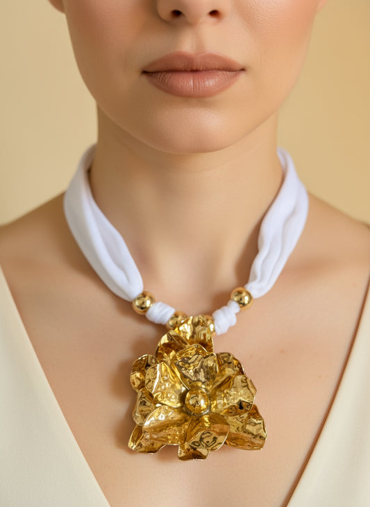 Collana “Fiore Dorato”