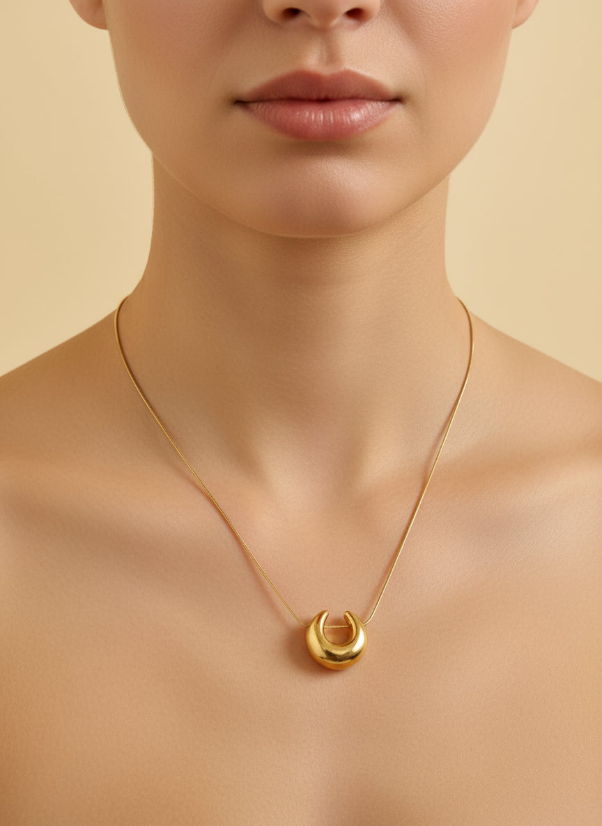 Collana   “Luna bombata ”