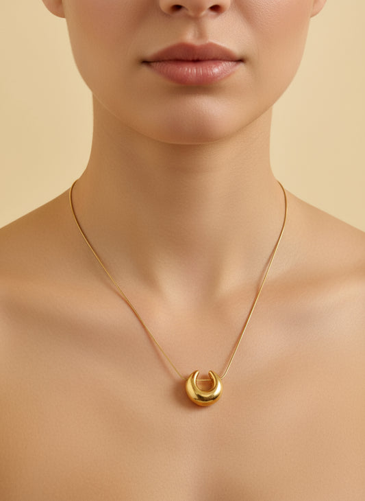 Collana   “Luna bombata ”