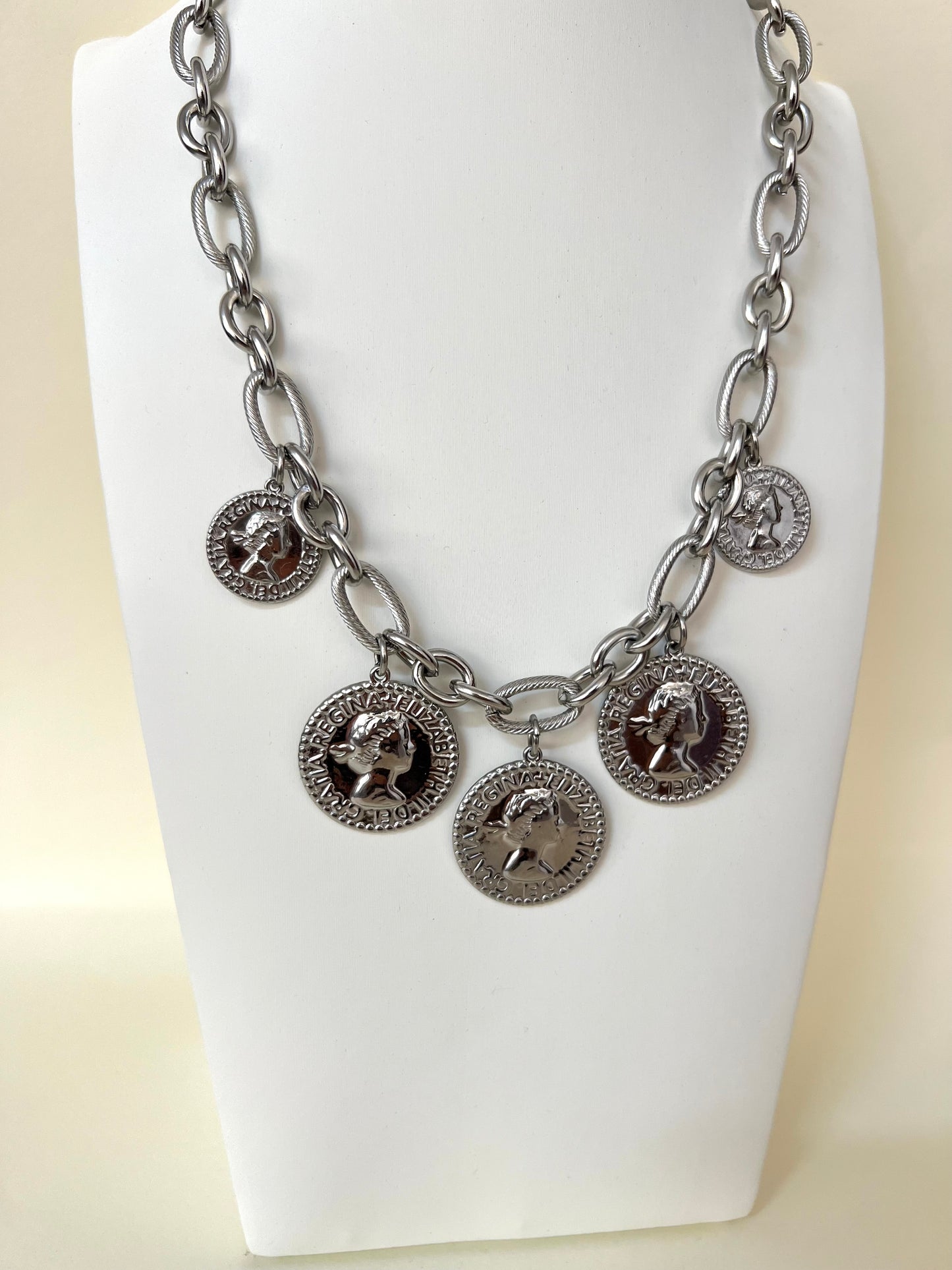 Collana “Regina”