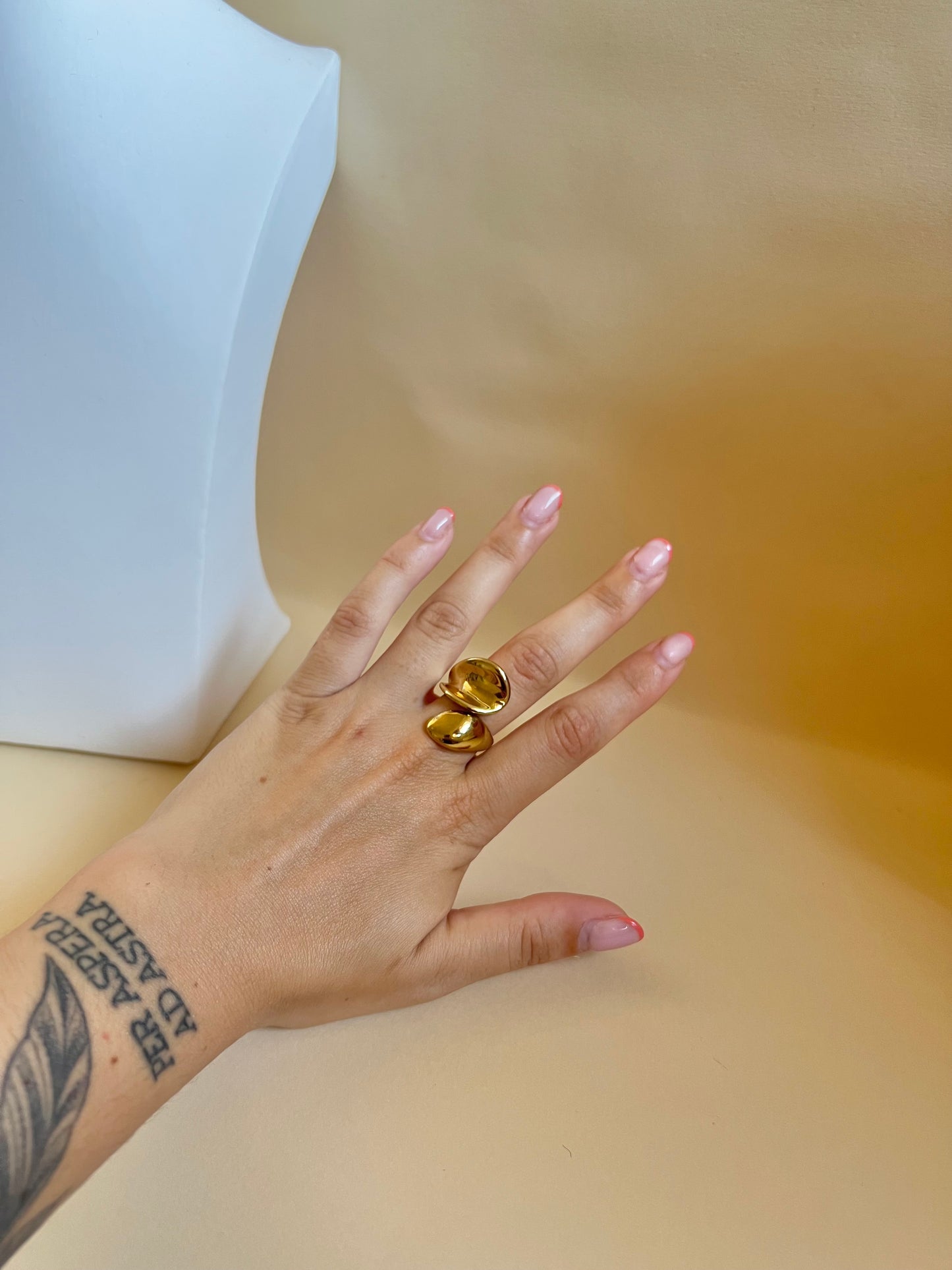 Anello “Abbraccio d’Oro”