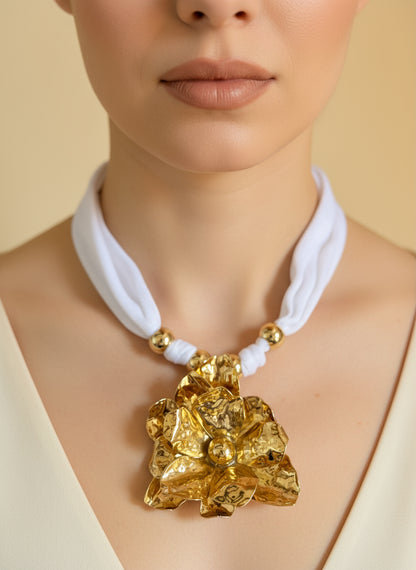 Collana “Fiore Dorato”