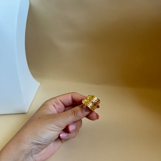 Anello "Abbraccio Eterno"